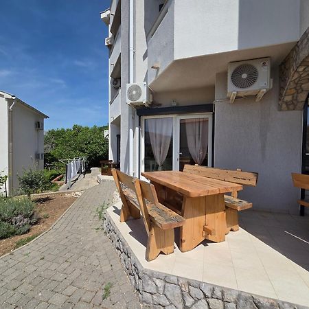 Apartments Leticia I Baška Kültér fotó