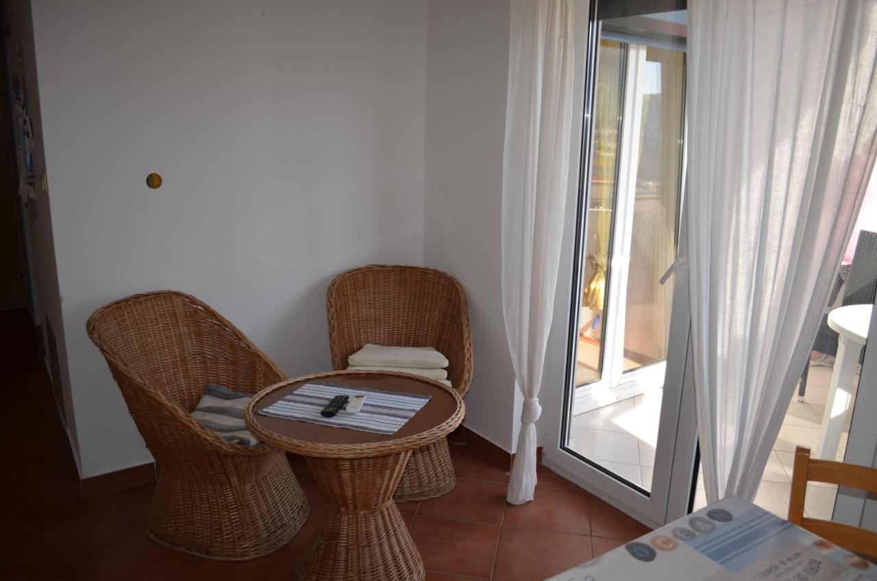 Apartments Leticia I Baška Kültér fotó