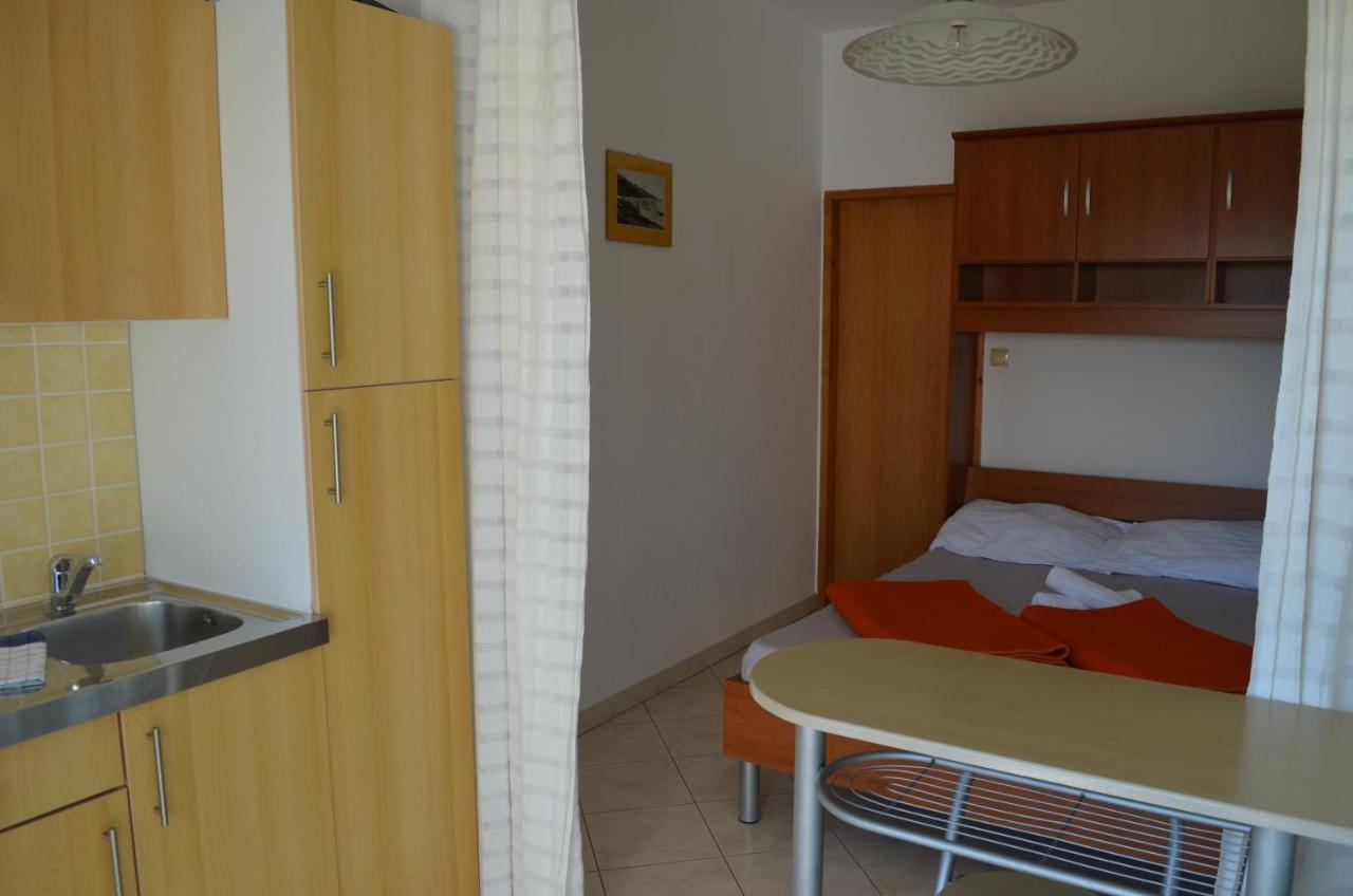 Apartments Leticia I Baška Kültér fotó