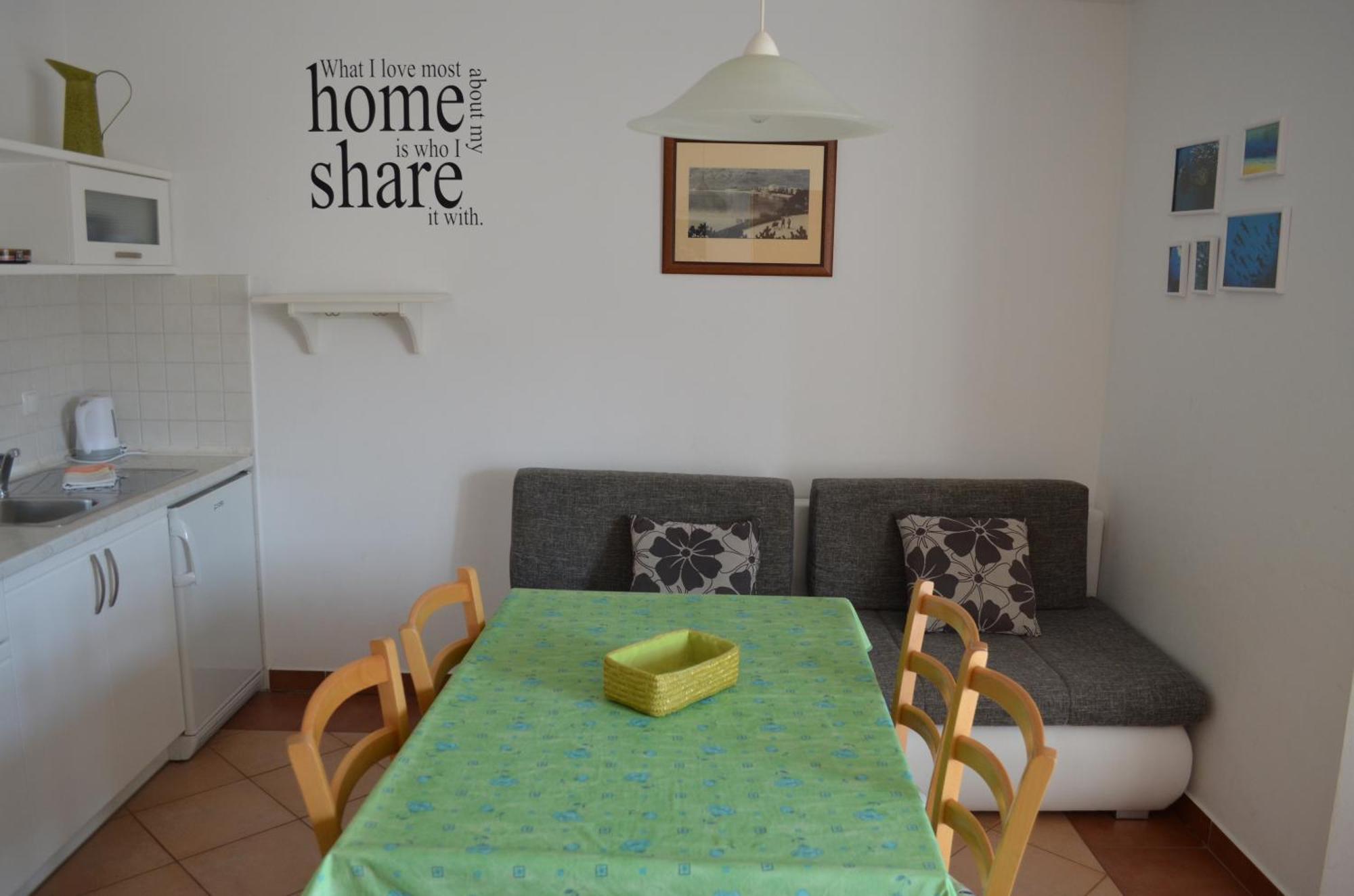 Apartments Leticia I Baška Kültér fotó